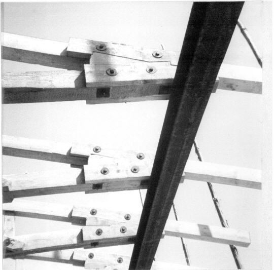 31a Dachbinder - Auflager am Schulfenster.jpg